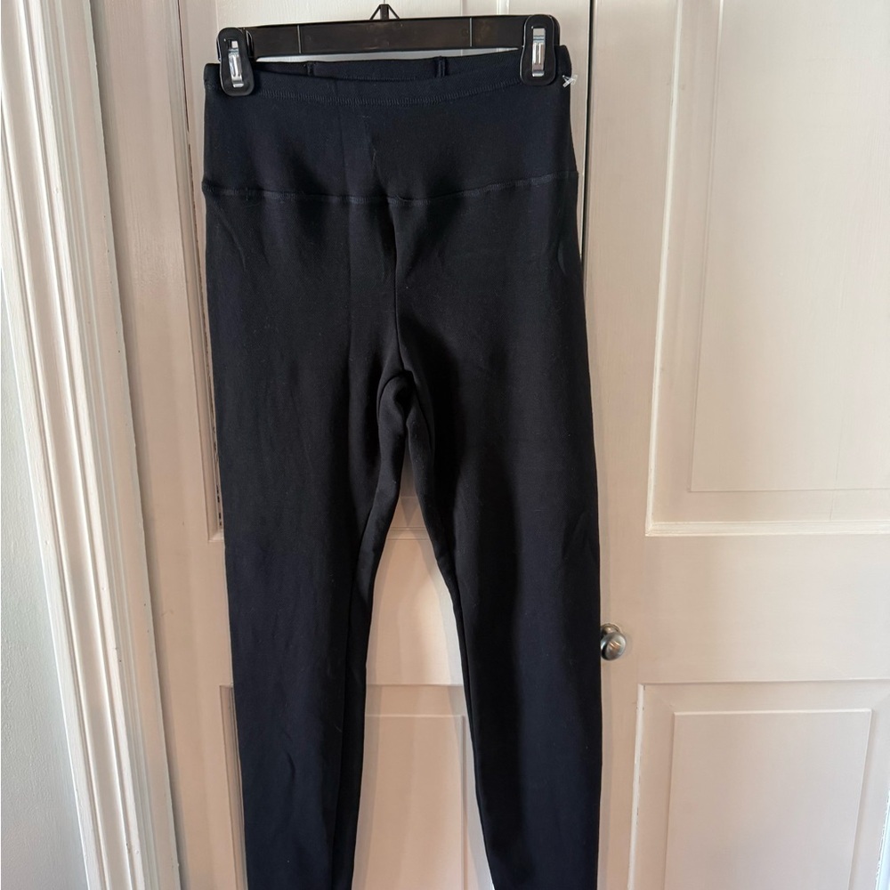 HUE Black XS Leggings with Branded Waist Tag, NWOT